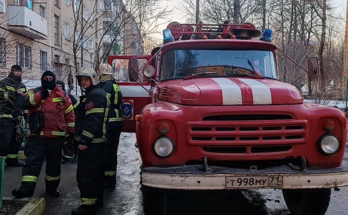 В многоэтажке на Зеленстрое из-за горящего матраса эвакуировали 11 человек