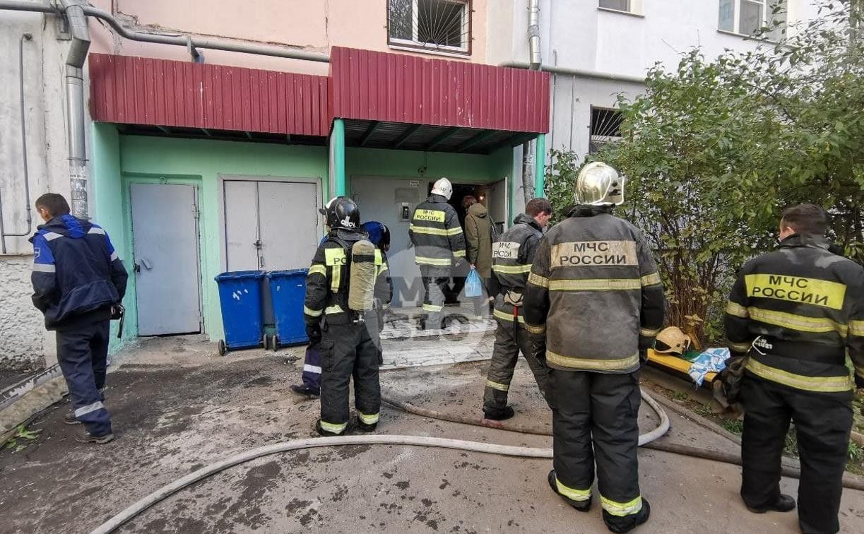 Пожар на ул. Степанова в Туле: в квартире находились мужчина и двухлетний ребенок