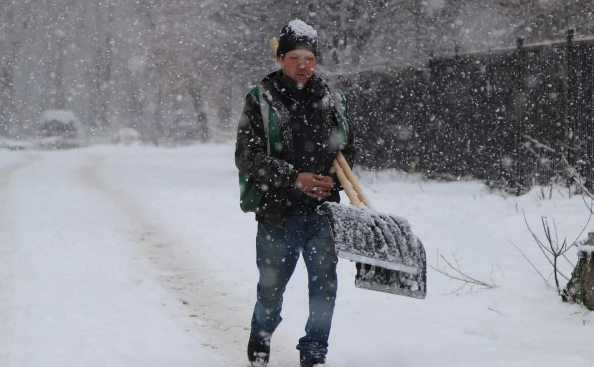 Тульские коммунальщики готовятся к продолжению сильного снегопада