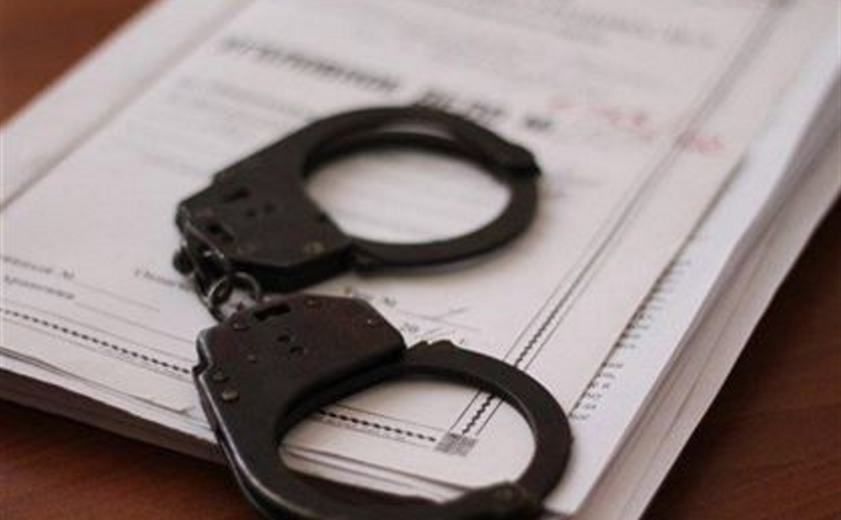 В Туле полицейский сфабриковал дело за наркотики против невиновного
