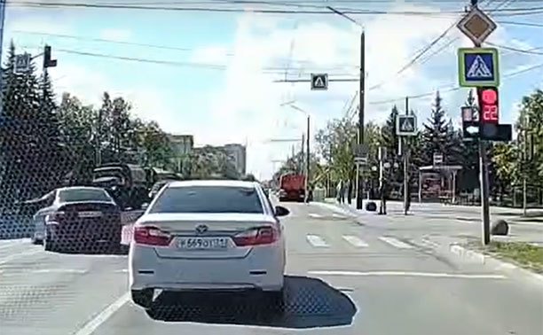 В Туле водитель устроил «фальстарт» на ул. Болдина