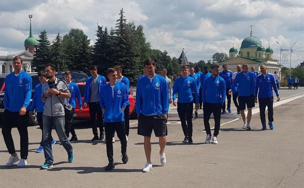 Футболисты московского «Динамо» прогулялись по Туле