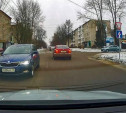 «Накажи автохама»: неуступчивого водителя из Новомосковска привлекли к ответственности за нарушение ПДД