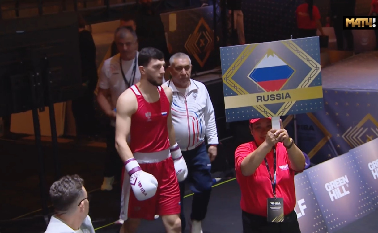 Тульский боксер выступает на чемпионате мира в Дубае