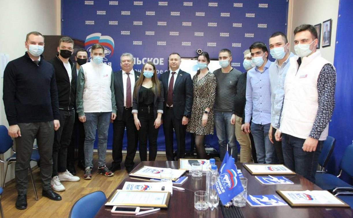 Тульские единороссы отметили личный вклад активистов волонтерского центра партии