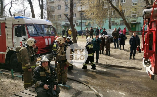 При пожаре на улице Октябрьской в Туле один человек погиб, двое пострадали  