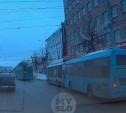 На ул. Октябрьской в Туле из-за ДТП встали троллейбусы