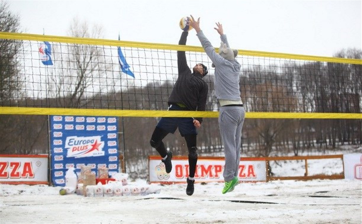 В турнире по пляжному волейболу на снегу примут участие 12 тульских команд