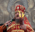 Фоторепортаж: Крестный ход и раздача Благодатного огня в Новомосковске