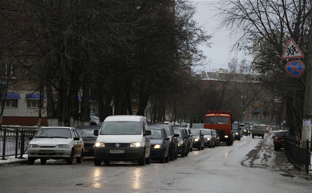 Больше всего денег в 2014 году выделят на дороги