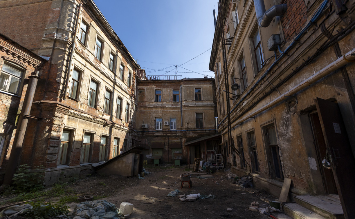 Уголок Питера в центре Тулы: всё о новом пространстве «Двор» в Учетном переулке