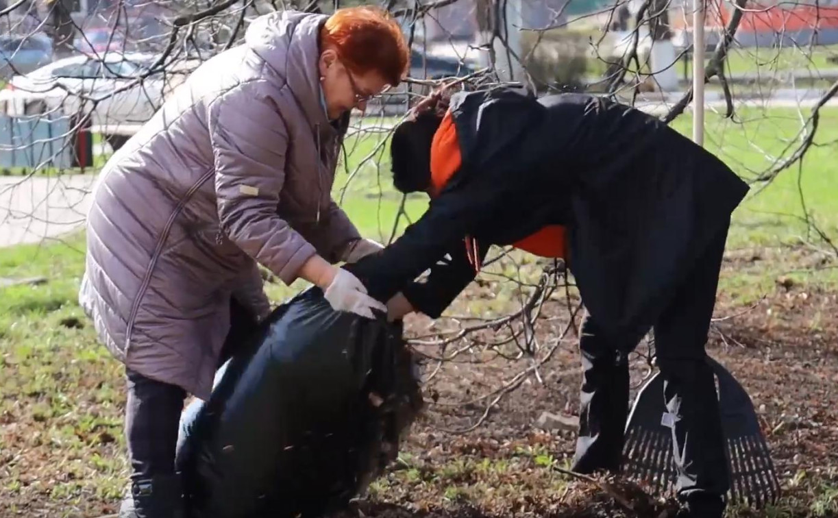 Более 14 тысяч новомосковцев вышли на субботник: город готовится к преображению