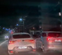 В Туле водитель показал «вечерний слалом»