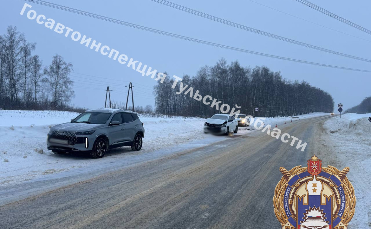 12-летнего мальчика госпитализировали после ДТП с иномарками в Веневском районе