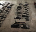 «Мой рабочий день закончен»: в Туле тракторист уехал, заблокировав машины на парковке