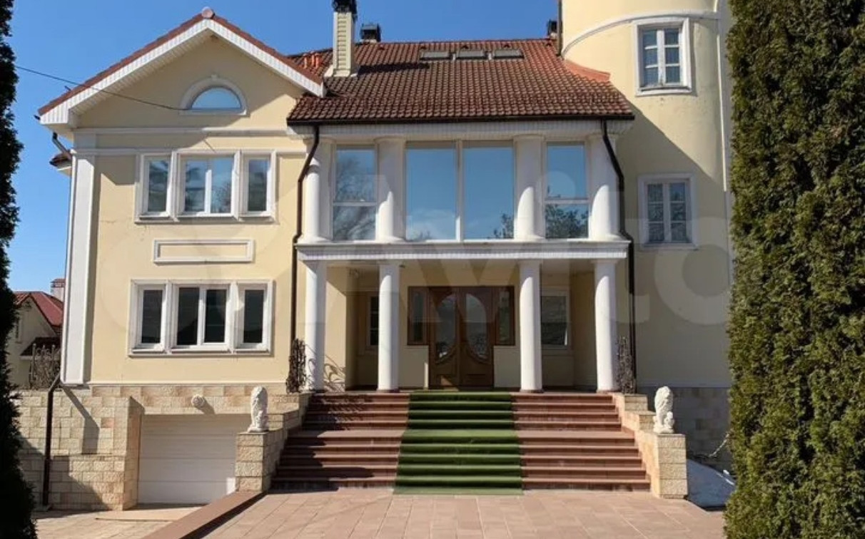 Дом известного тульского политика 90-х выставлен на продажу за 110 млн рублей 