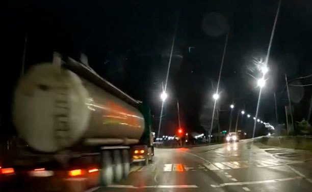 Под Тулой автоцистерна вылетела на встречку
