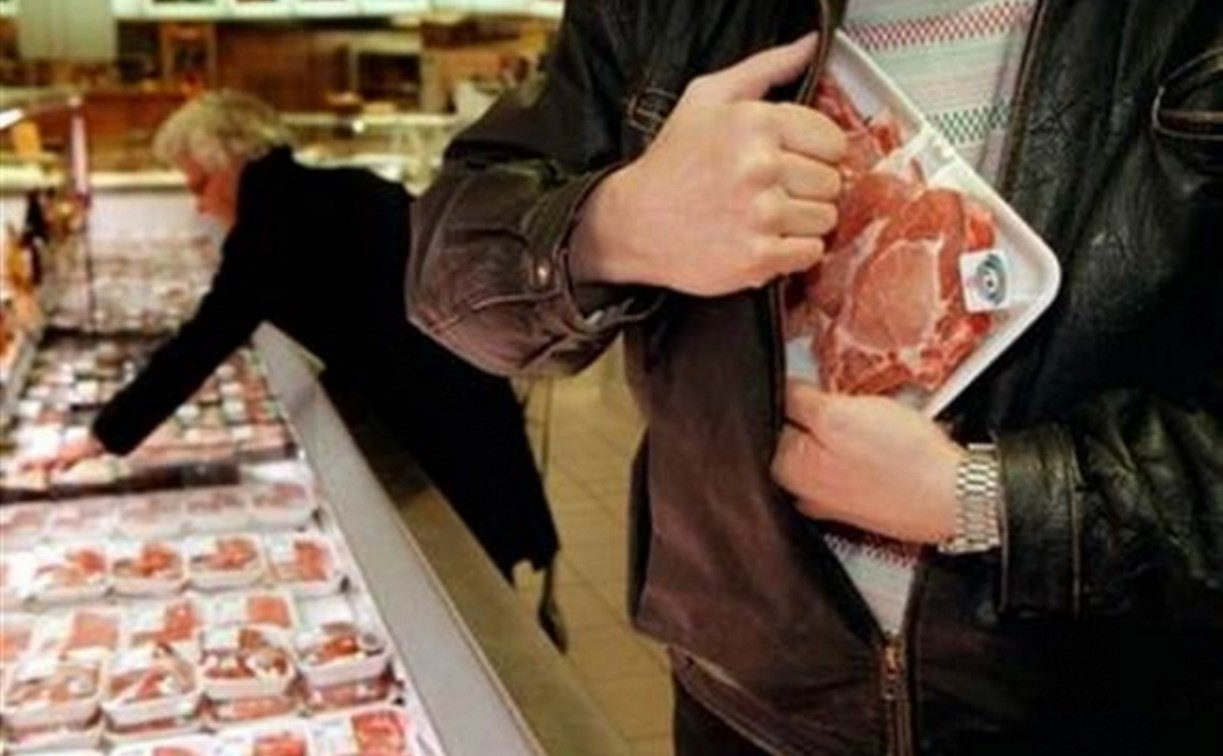 Туляк попался на краже мяса и печенья из супермаркета 