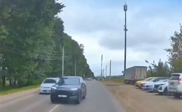 В Туле водитель уверенно шел на таран