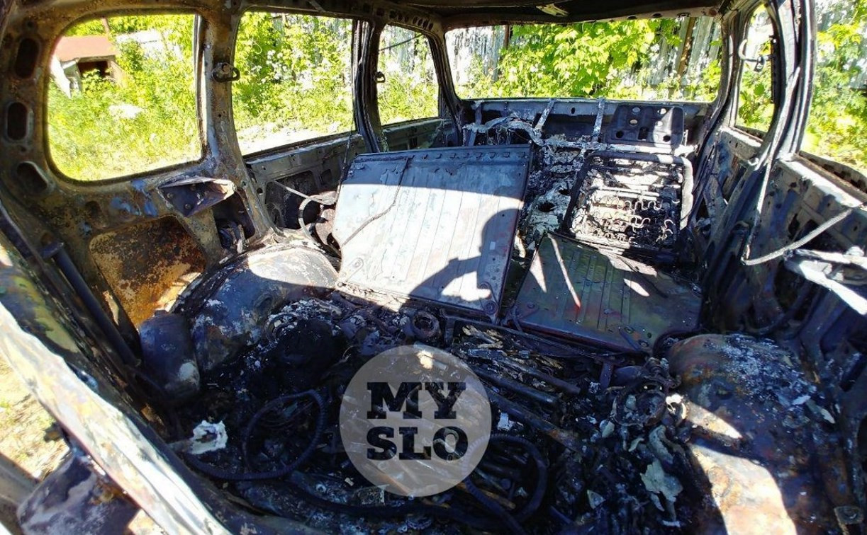 Труп в сгоревшем автомобиле под Алексином: это было самоубийство