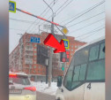 В Туле водитель маршрутки не устоял перед красным на светофоре