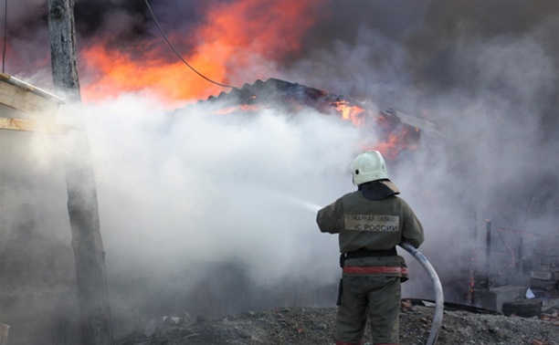 В Ленинском районе сгорела грузовая "Газель"