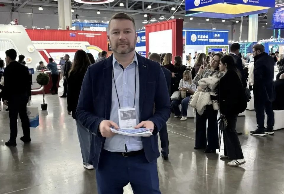 Специалисты «Оргсинтеза» приняли участие в выставке транспортно-логистических услуг TransRussia 2026