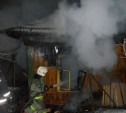 Ночью в Туле пожарные тушили дачу и частный дом