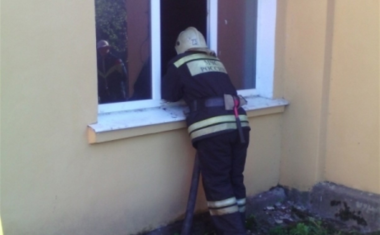 На пожаре в Суворове погибла женщина
