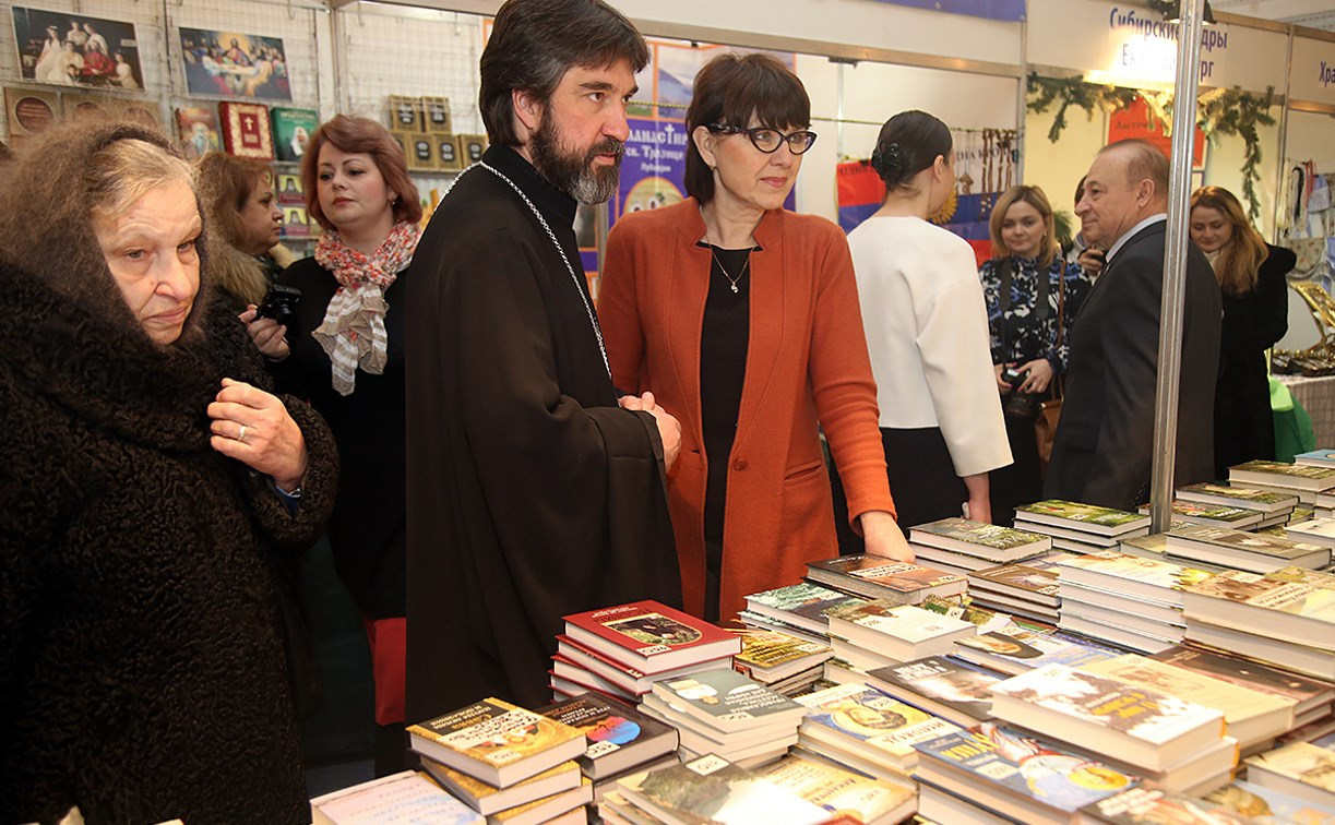В Туле открылась межрегиональная выставка православных книг