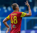 Евгений Луценко забил мяч в ворота «СКА-Хабаровск»: счёт 1:1