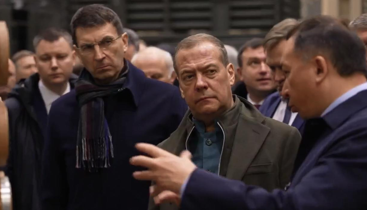 Визит Медведева в Тулу был связан с гособоронзаказом