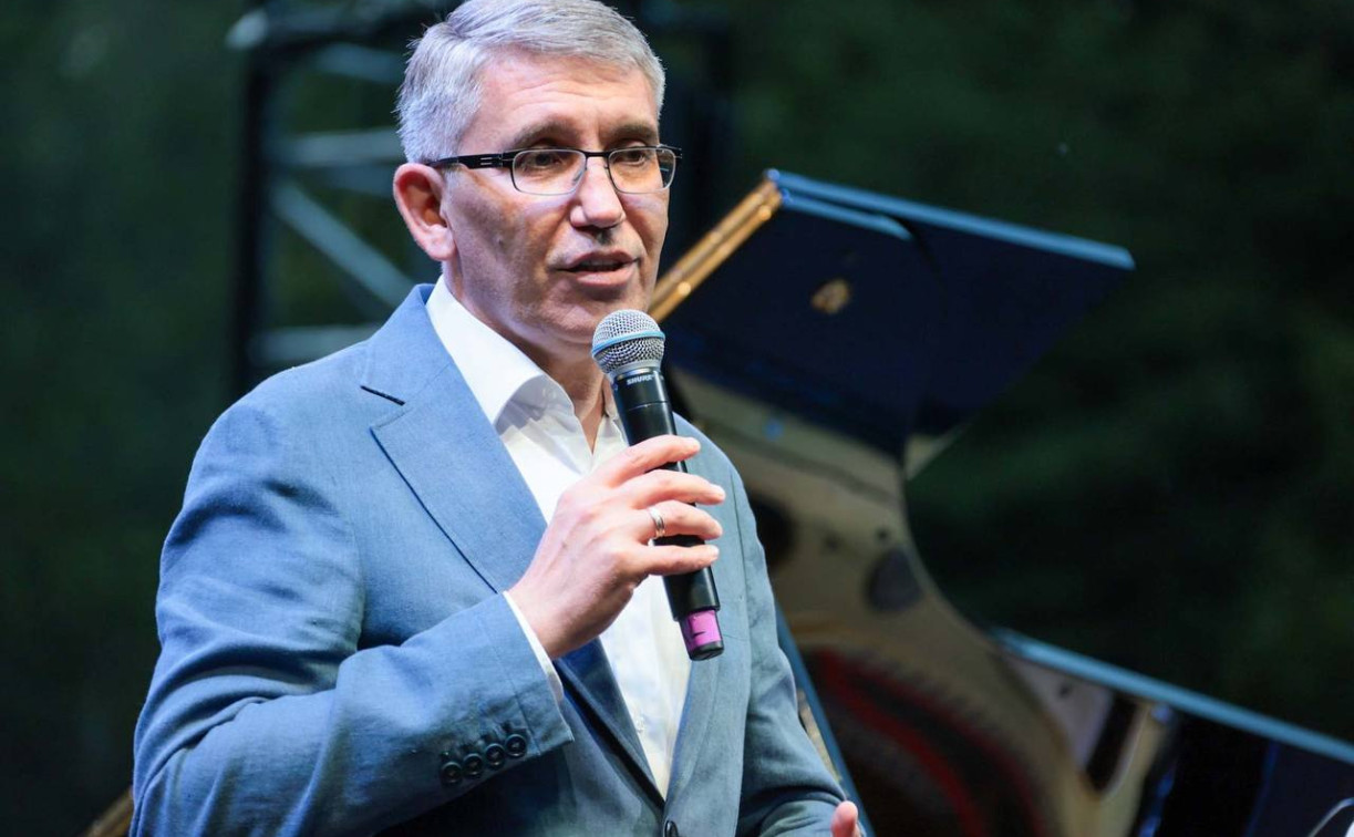 Дмитрий Миляев поздравил жителей региона с Днем семьи, любви и верности