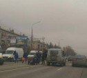 В Туле на проспекте Ленина девушка попала под колеса «Шкоды»