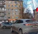 На ул. Кутузова водителя дважды не смутила сплошная линия разметки