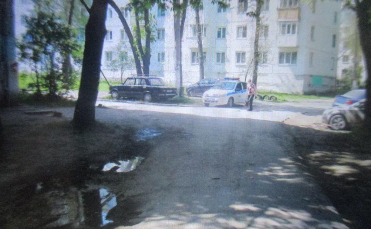 В Новомосковске неизвестный водитель сбил подростка и скрылся с места ДТП