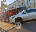 На проспекте Ленина в Туле – пробка из-за ДТП с «Лексусом» и троллейбусом