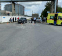 В Суворове в ДТП с грузовиком пострадали женщина и ребенок
