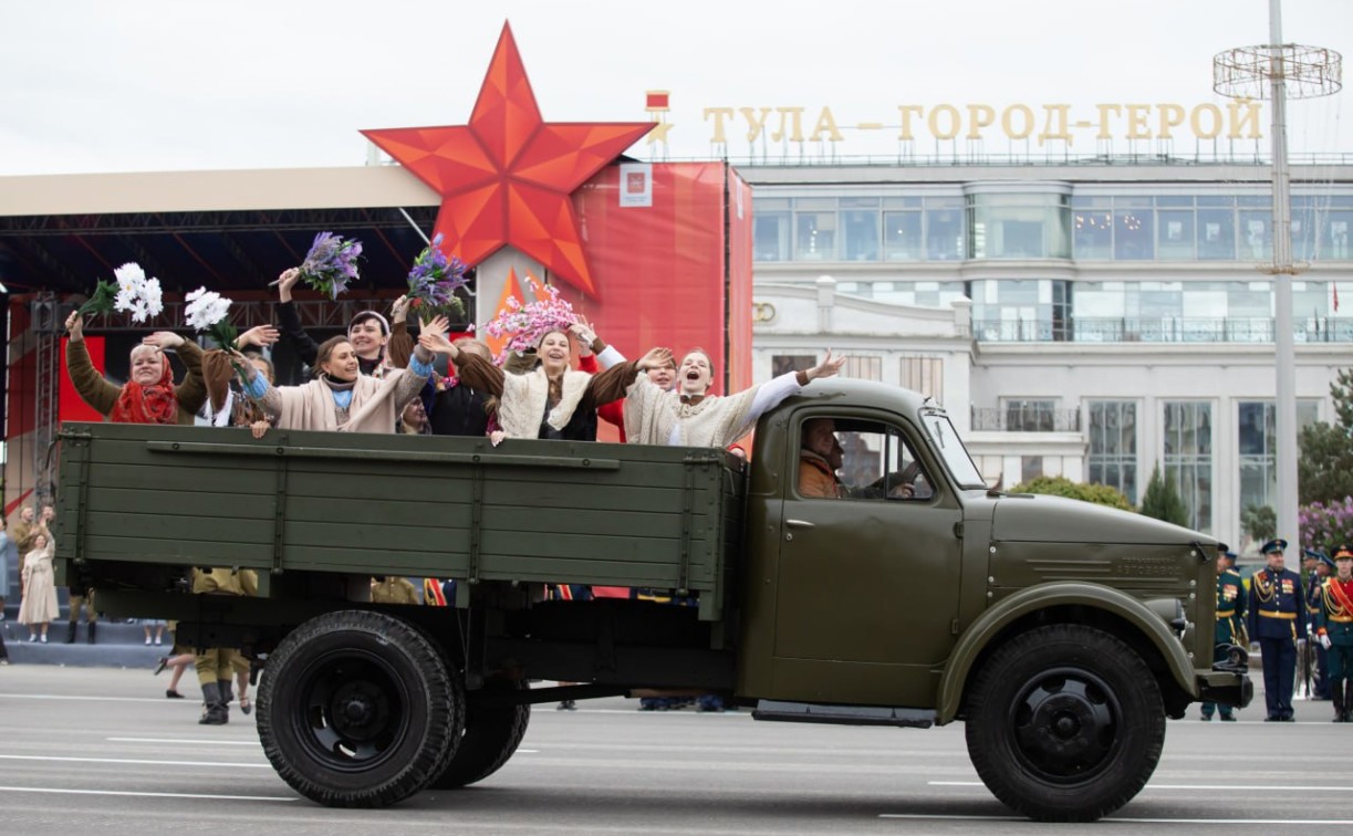 Стало известно, когда на площади Ленина пройдет первая репетиция Парада Победы