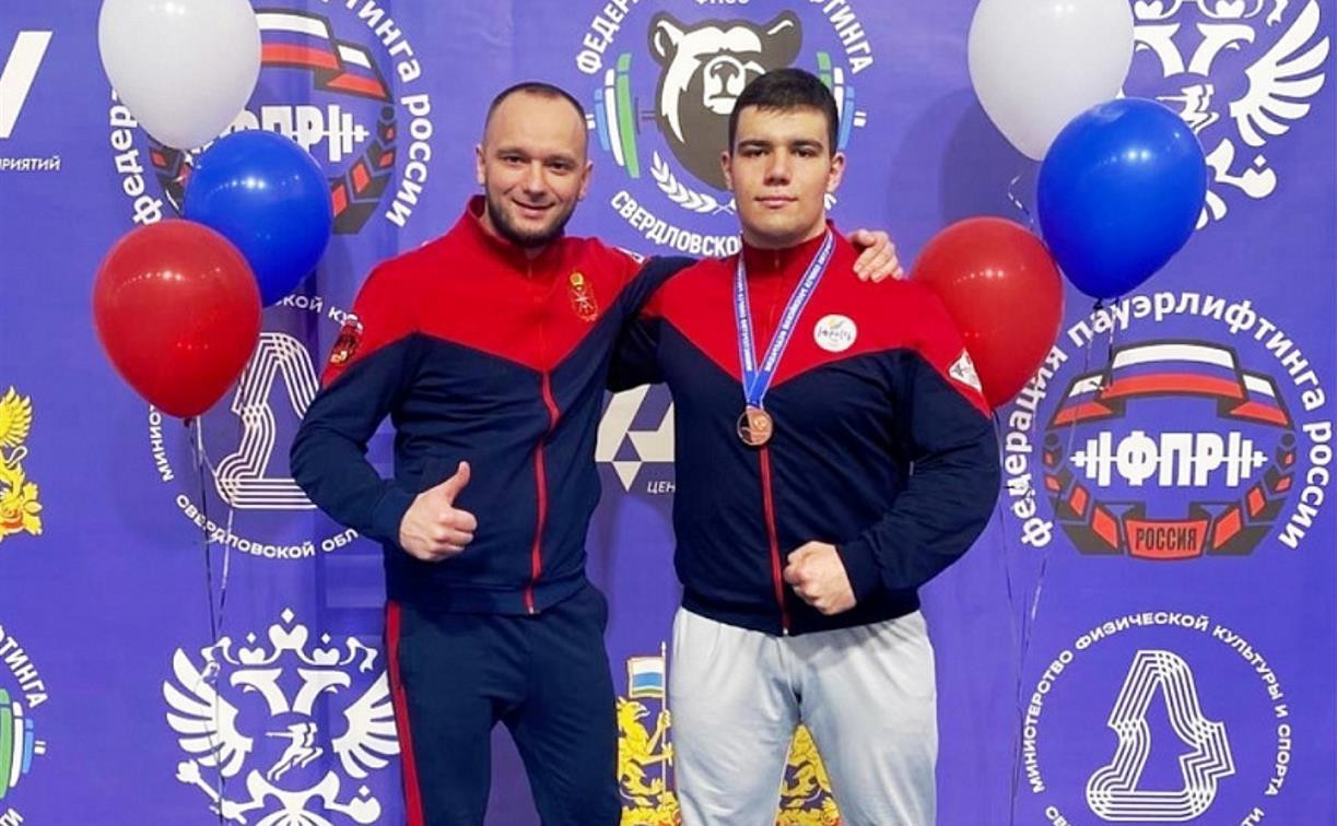Туляк завоевал бронзу на первенстве России по пауэрлифтингу