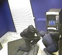 Иностранцев, укравших банкомат с 2,5 млн рублей, взяли под стражу 