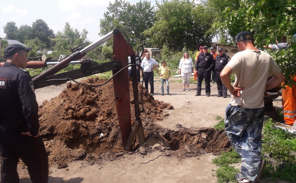В плехановском цыганском поселении вновь обнаружены незаконные коммунальные врезки 