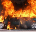 В Тульской области сгорели иномарка и пассажирская «Газель»