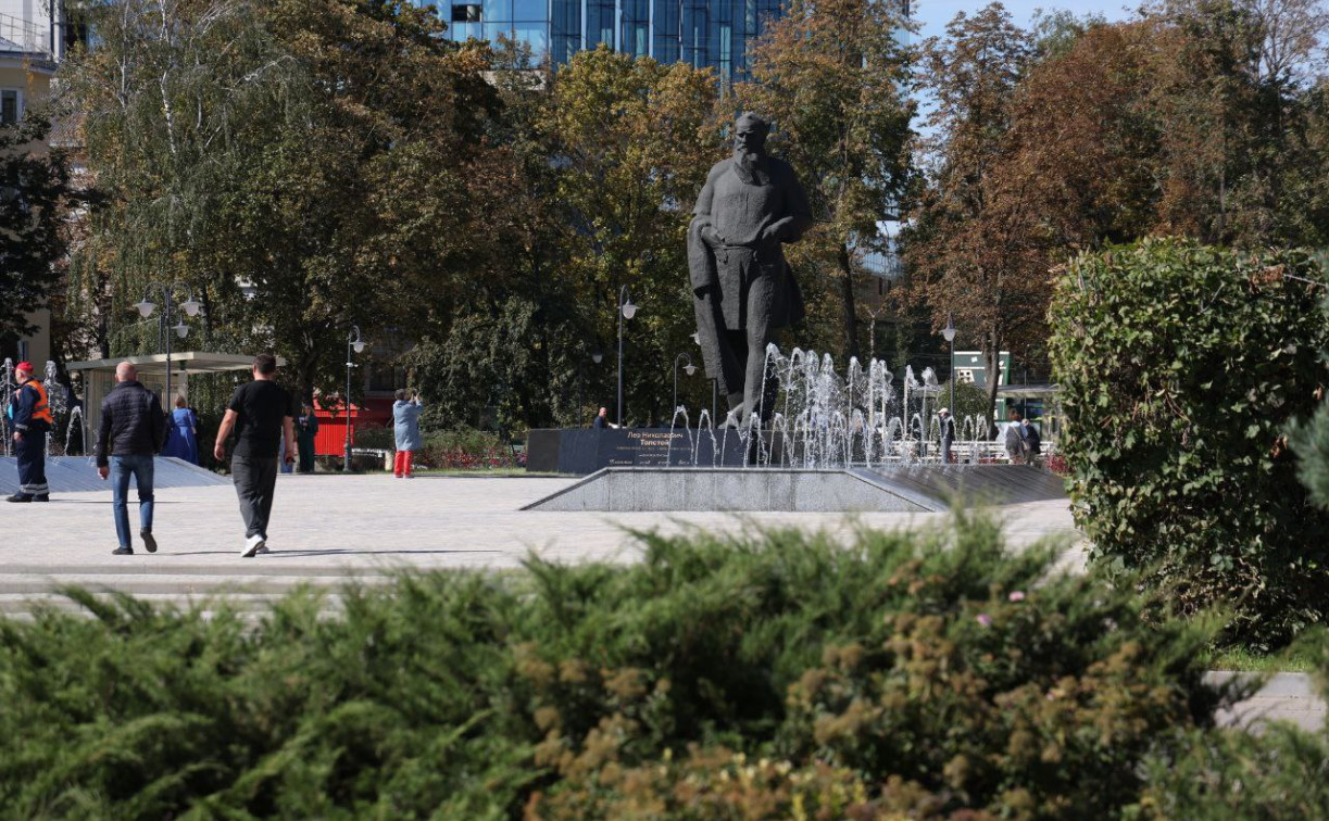 Дмитрий Миляев о ремонте сквера им. Л.Н. Толстого: «Люди довольны качеством –это самое главное»