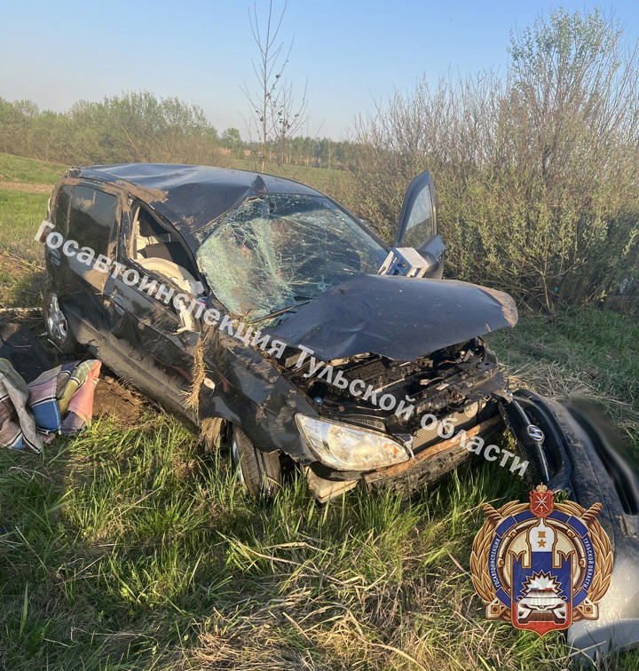 В Веневском районе автоледи на Huyndai разогналась и улетела в кювет 