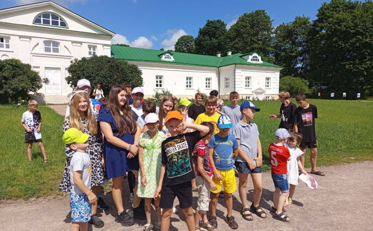 29 школьников из ЛНР после отдыха в Тульской области уехали домой