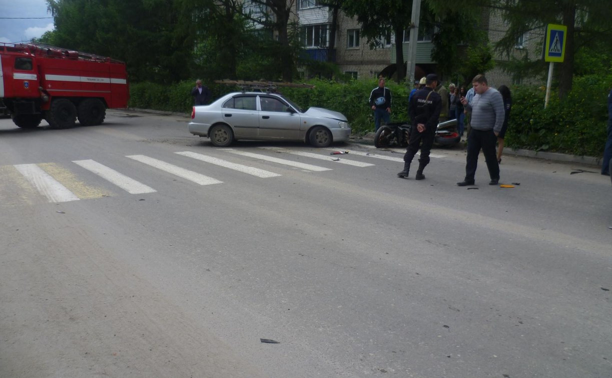 Двое мужчин разбились на мотоцикле в Ясногорске