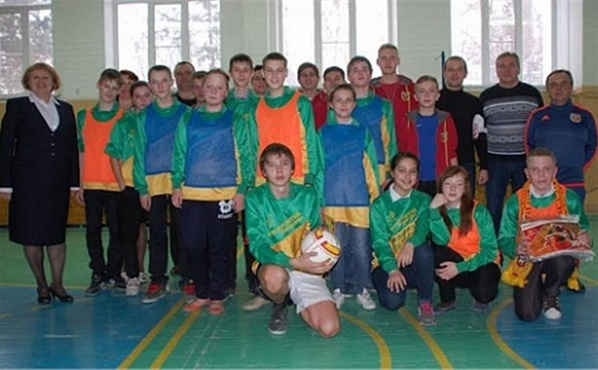 Футболисты «Арсенала-2» провели мастер-класс для учащихся  школы-интерната