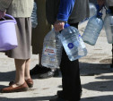 Жителям Привокзального округа раздают воду