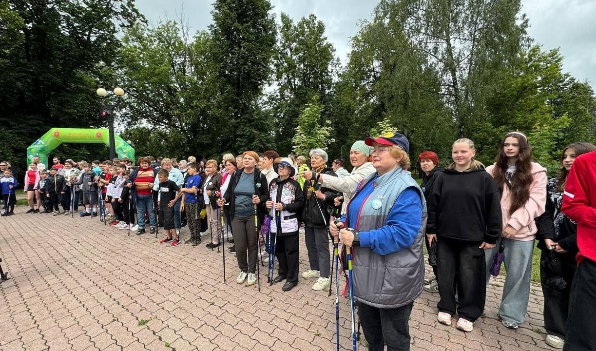 В Новомосковске более 200 жителей прошли по «Маршруту здоровья»